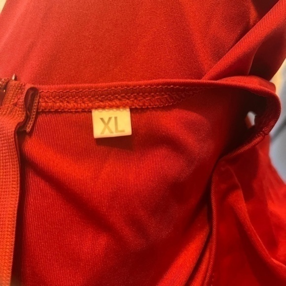 Woman’s jumpsuit pants with zipper in back and no shoulder sleeve Sz XL - Picture 6 of 6